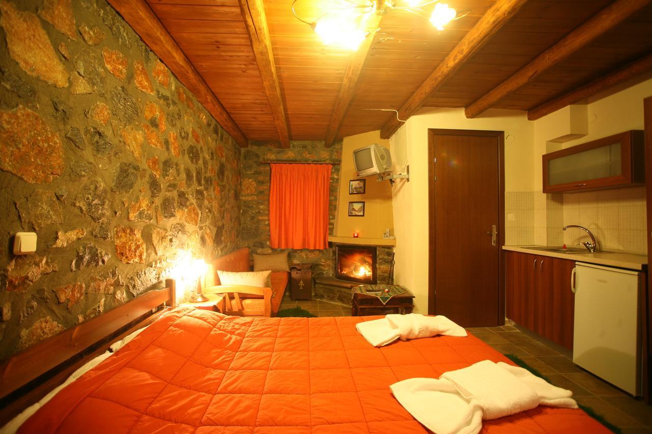 Eleni's Guesthouse Agios Athanasios  Extérieur photo