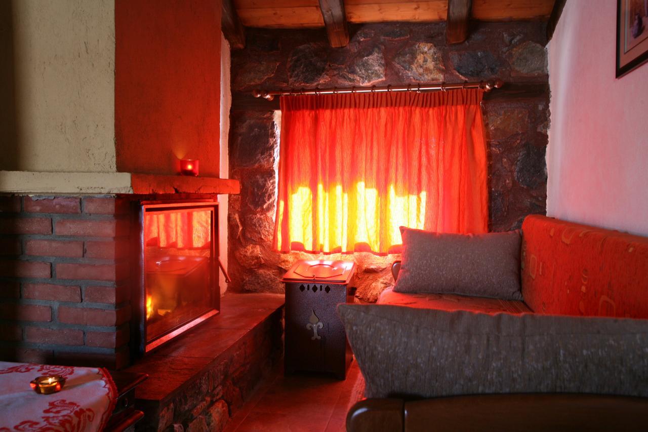 Eleni's Guesthouse Agios Athanasios  Extérieur photo