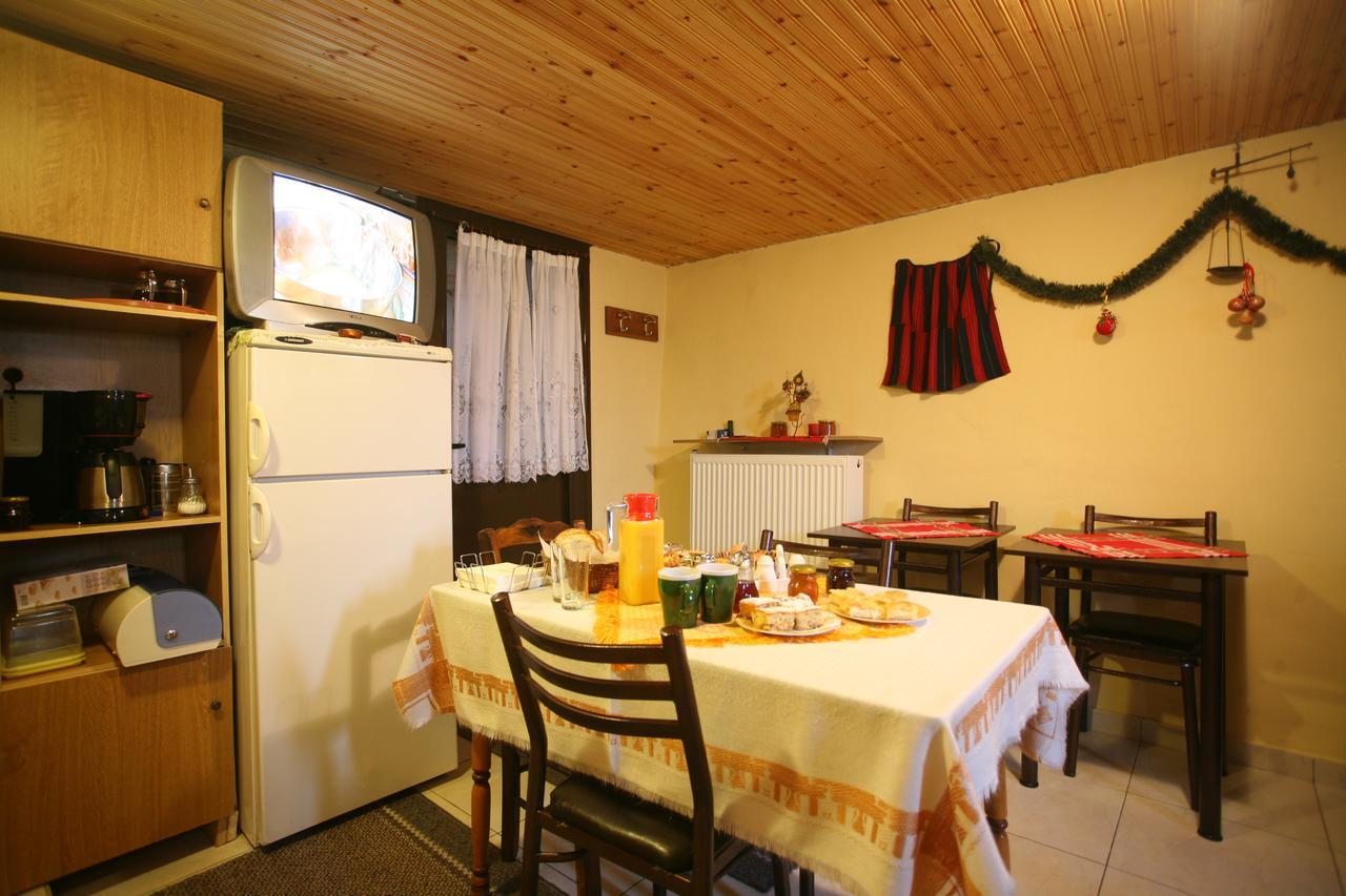 Eleni's Guesthouse Agios Athanasios  Extérieur photo