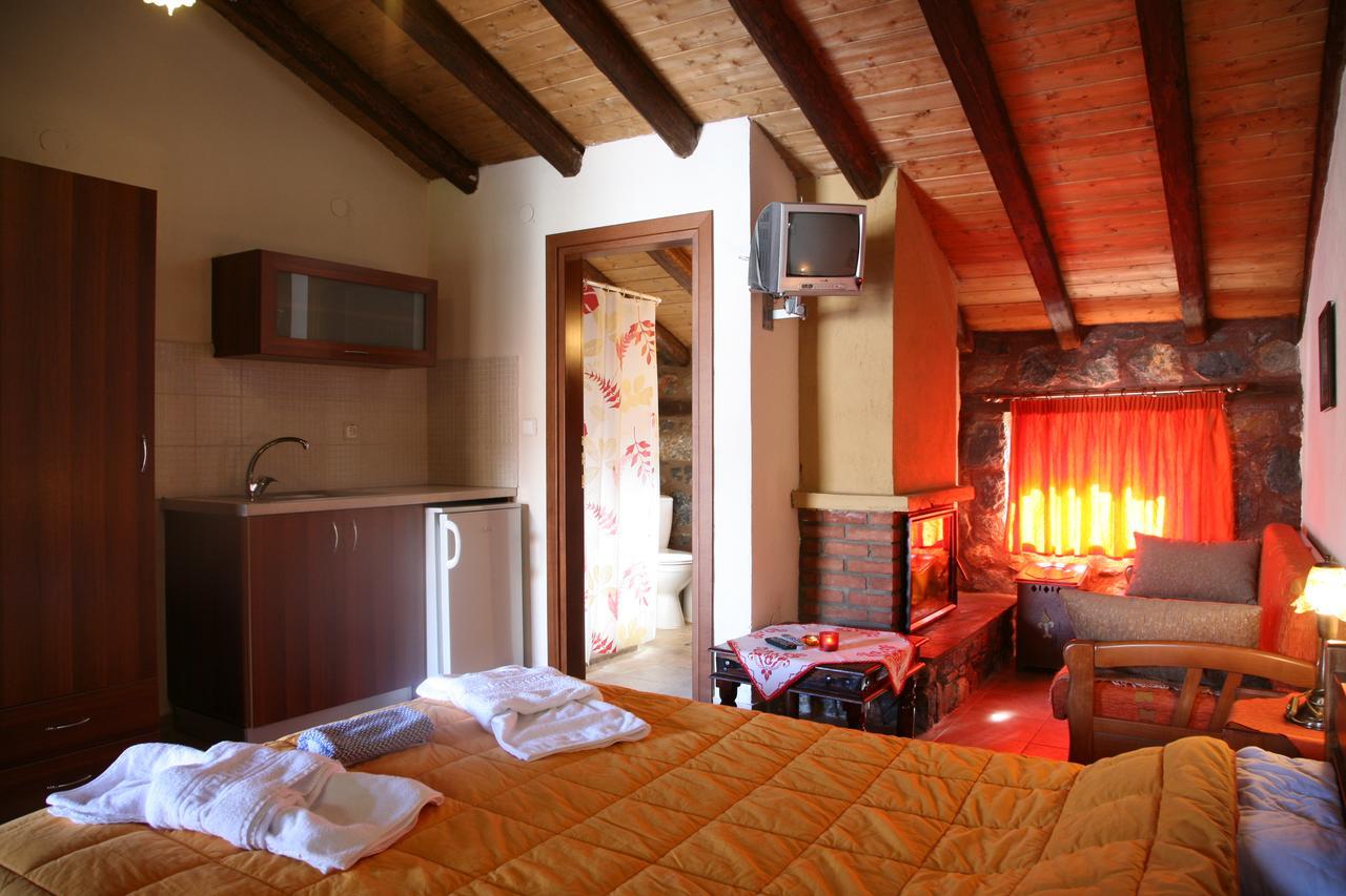 Eleni's Guesthouse Agios Athanasios  Extérieur photo
